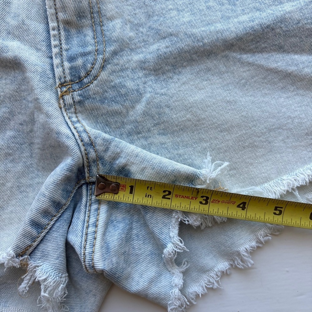 No Boundaries Women 8 Denim Short Bundle 2pk Blue Raw Hem Light Dark Wash Summer - Picture 12 of 12